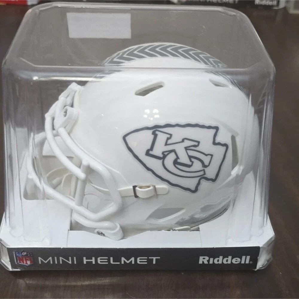 Riddell NFL Kansas City Chiefs Salute to Service 2019 Mini Helmet White Gray